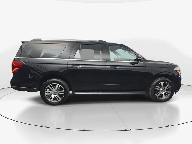 Used 2022 Ford Expedition Max Limited image 11