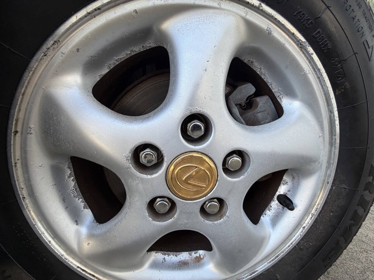 Used 1998 Lexus ES 330 FWD image 16