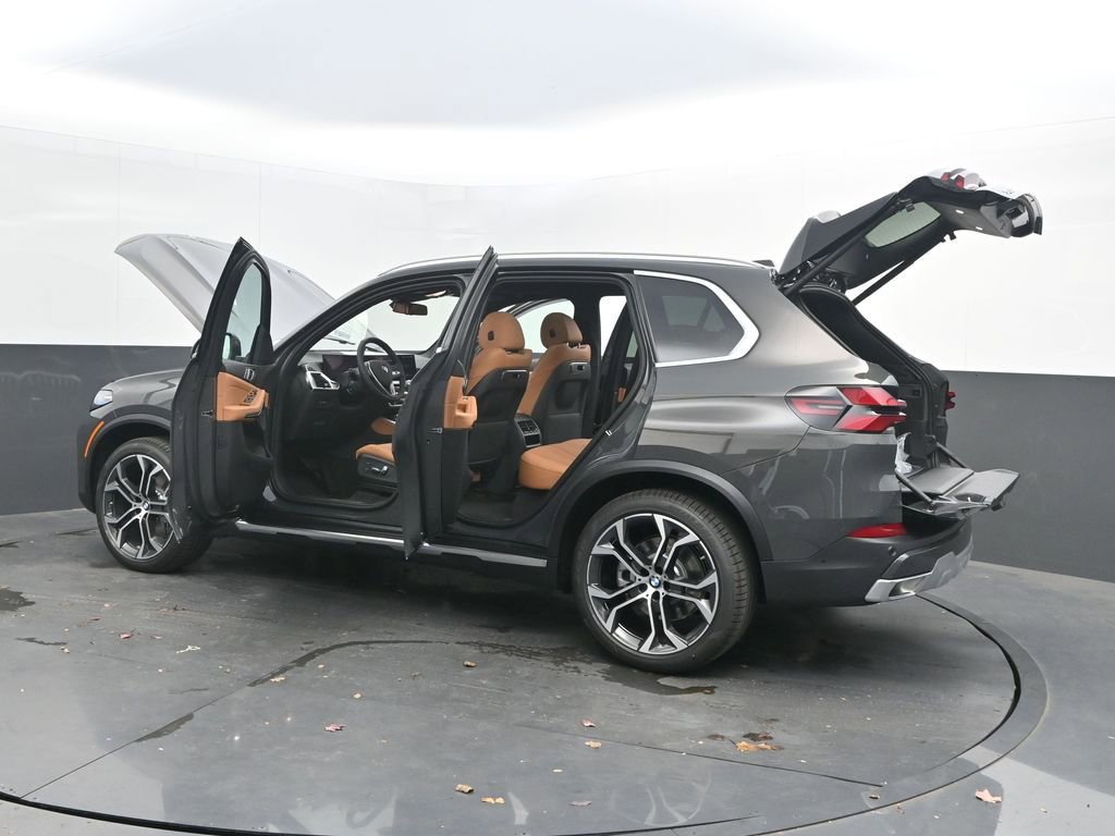 New 2026 BMW X5 sDrive40i w/ Parking Assistance Package RWD image 56