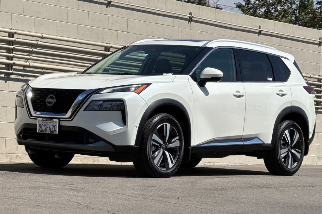 Used 2022 Nissan Rogue SL w/ SL Premium Package image 10