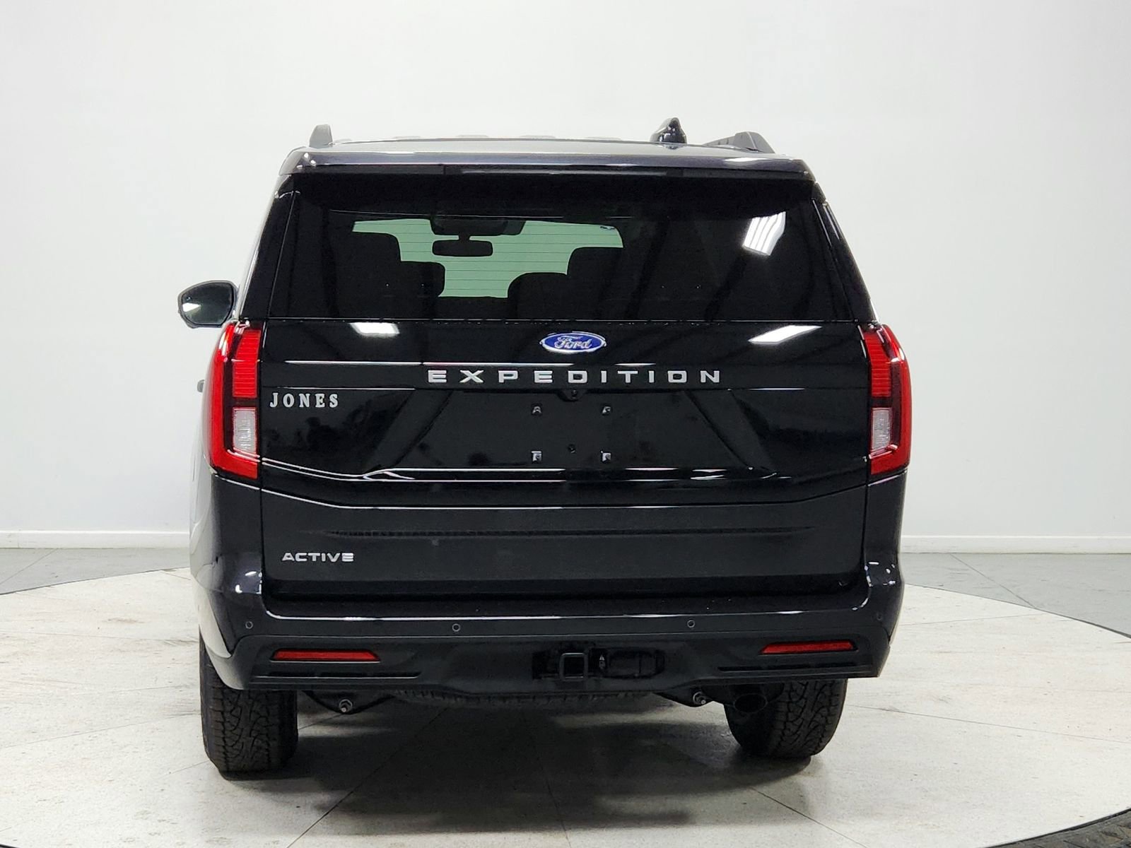 New 2026 Ford Expedition Active image 6