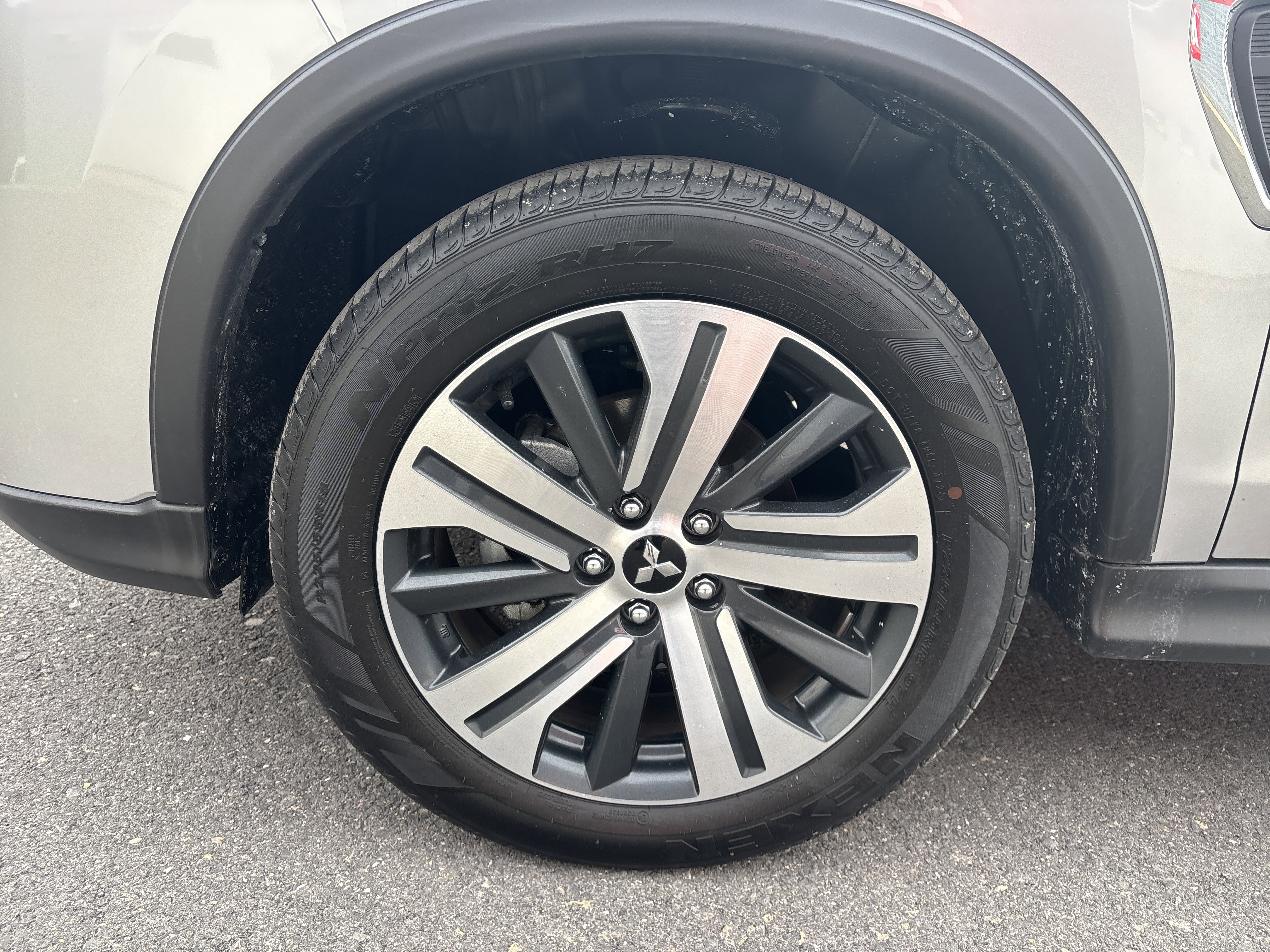 Used 2025 Mitsubishi Outlander Sport SE image 11