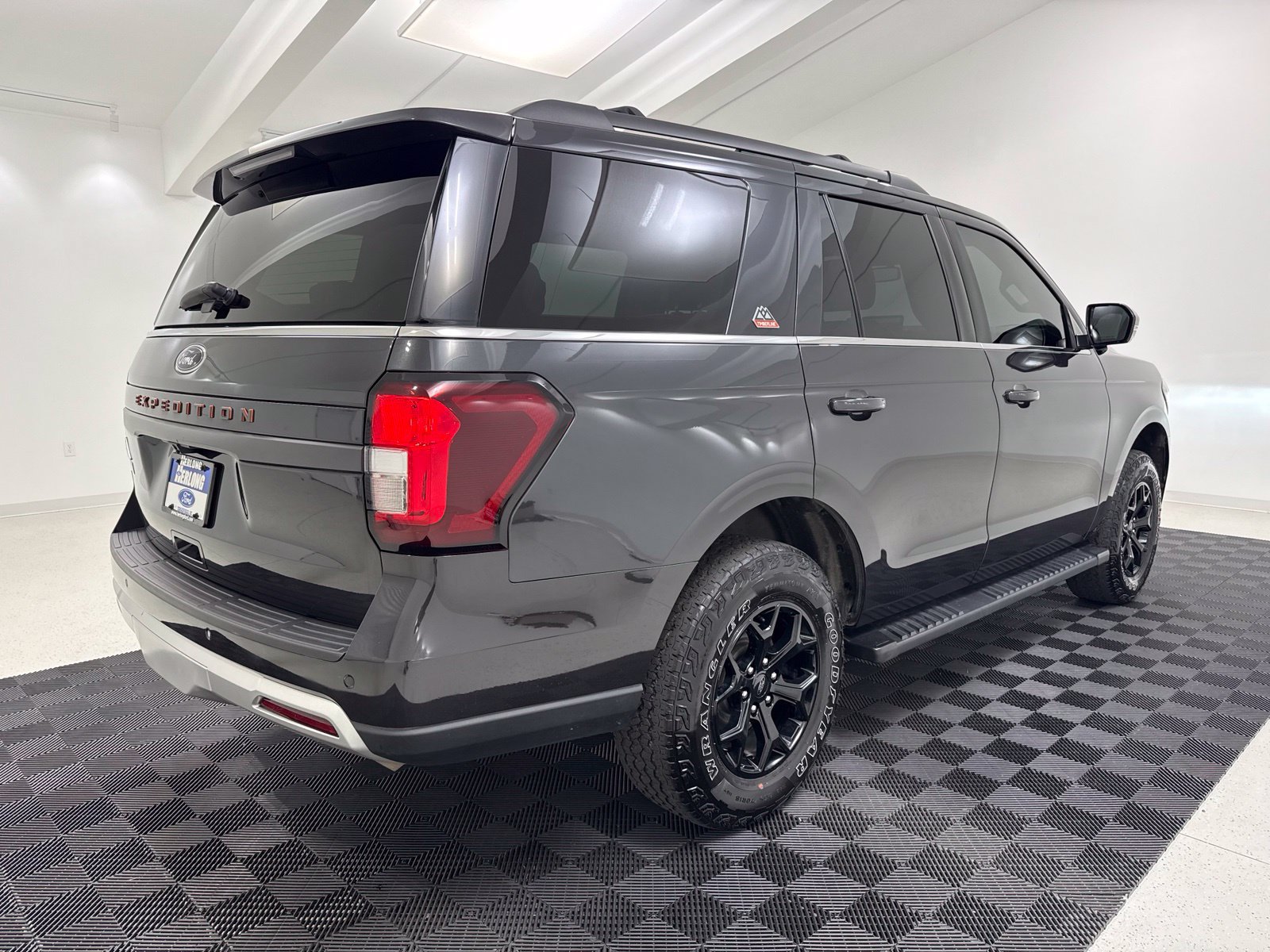 Used 2024 Ford Expedition Timberline AWD/4WD image 8