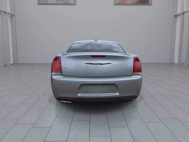 Used 2017 Chrysler 300 S AWD/4WD image 7