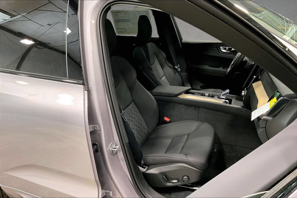 New 2026 Volvo XC60 B5 Plus w/ Protection Package Premier AWD/4WD image 11