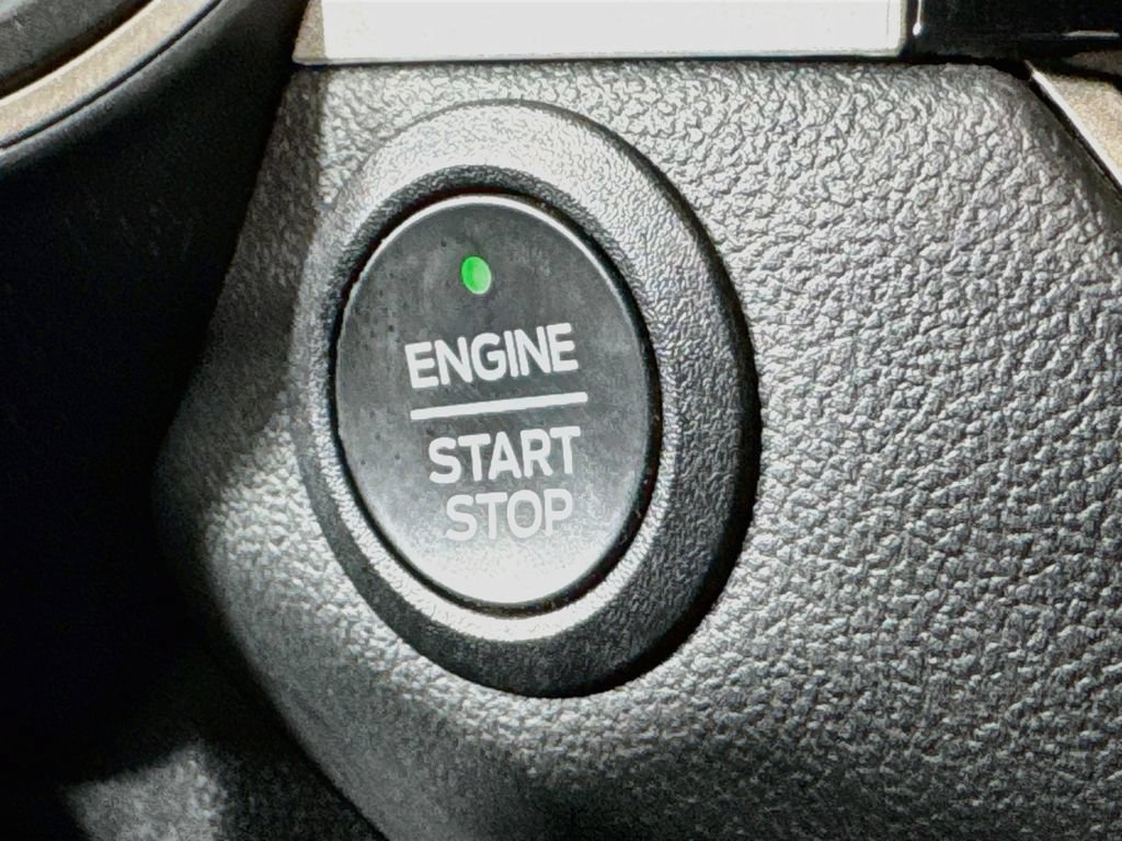 Used 2022 Ford Escape SE w/ Convenience Package FWD image 20