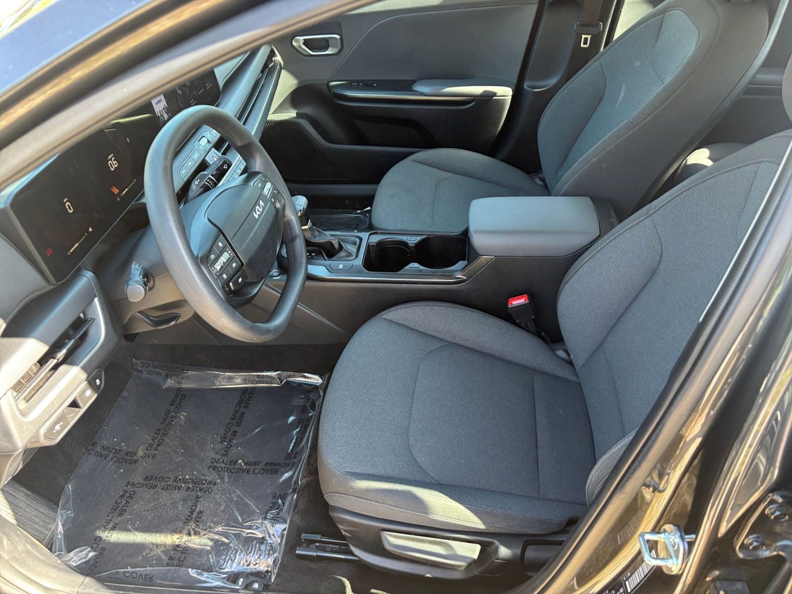 Used 2025 Kia K4 FWD image 29