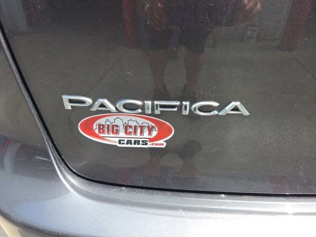 Used 2023 Chrysler Pacifica Touring-L FWD image 58