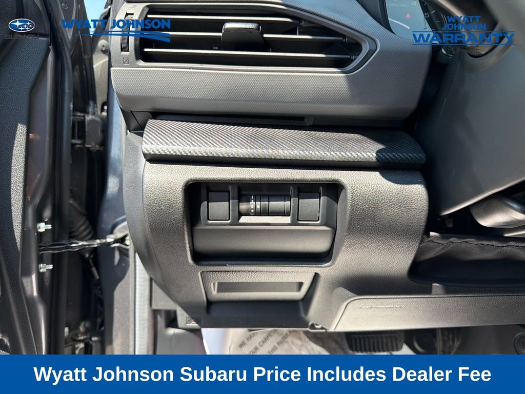 Used 2025 Subaru Crosstrek 2.5i Limited w/ Crosstrek Mirror Package AWD/4WD image 21