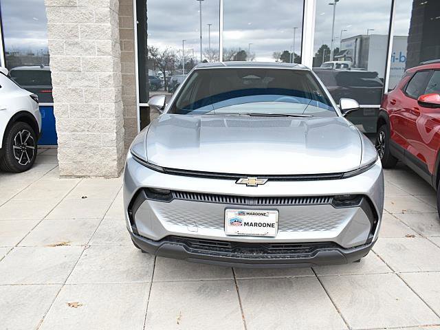 New 2026 Chevrolet Equinox EV LT image 2