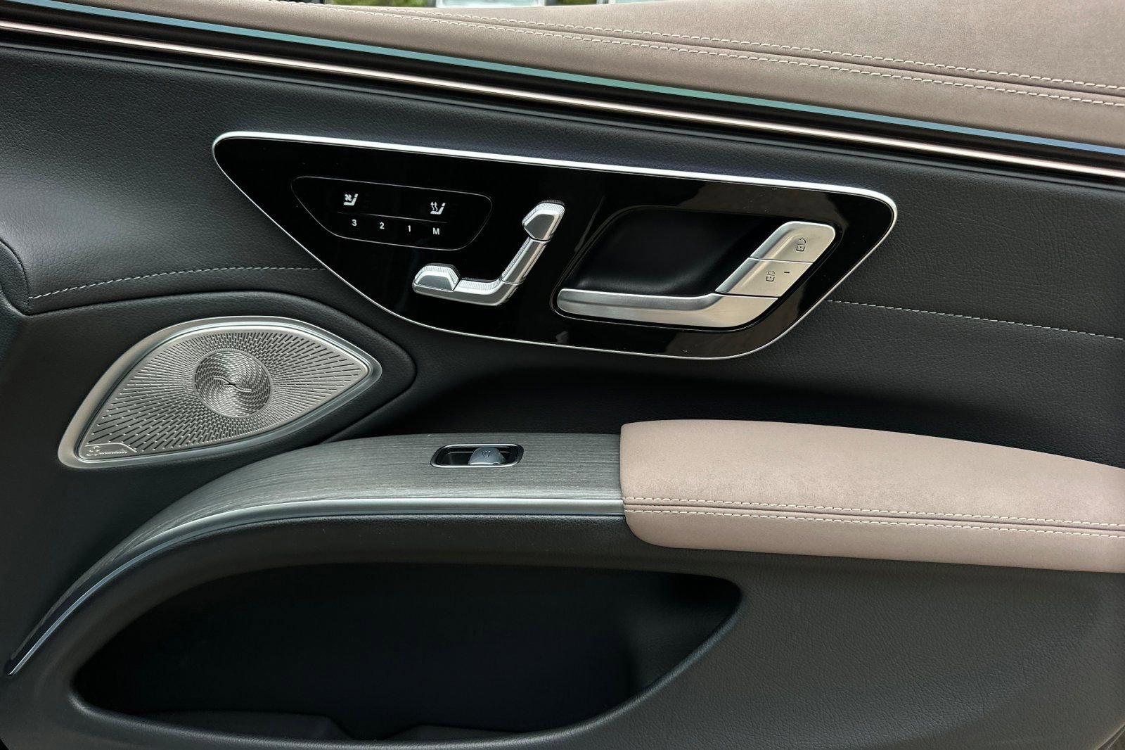 Certified 2023 Mercedes-Benz EQS 580 4MATIC Sedan image 34