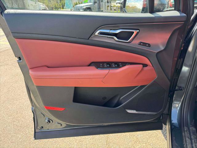 Used 2023 Kia Sportage SX FWD image 18