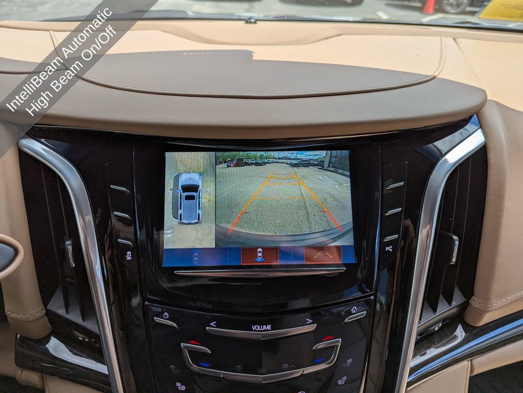 Used 2020 Cadillac Escalade Platinum AWD/4WD image 28