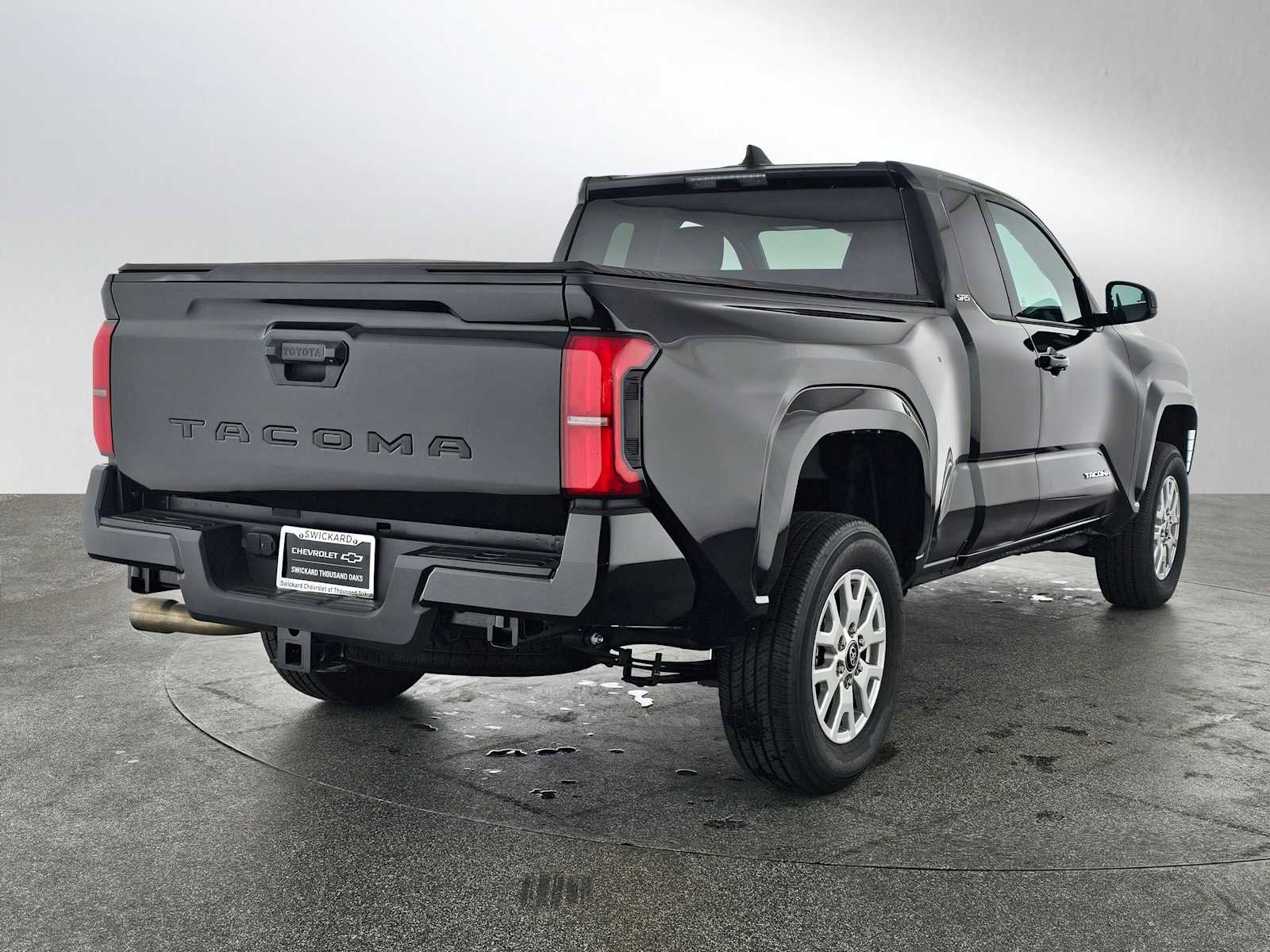 Used 2025 Toyota Tacoma SR5 RWD image 3