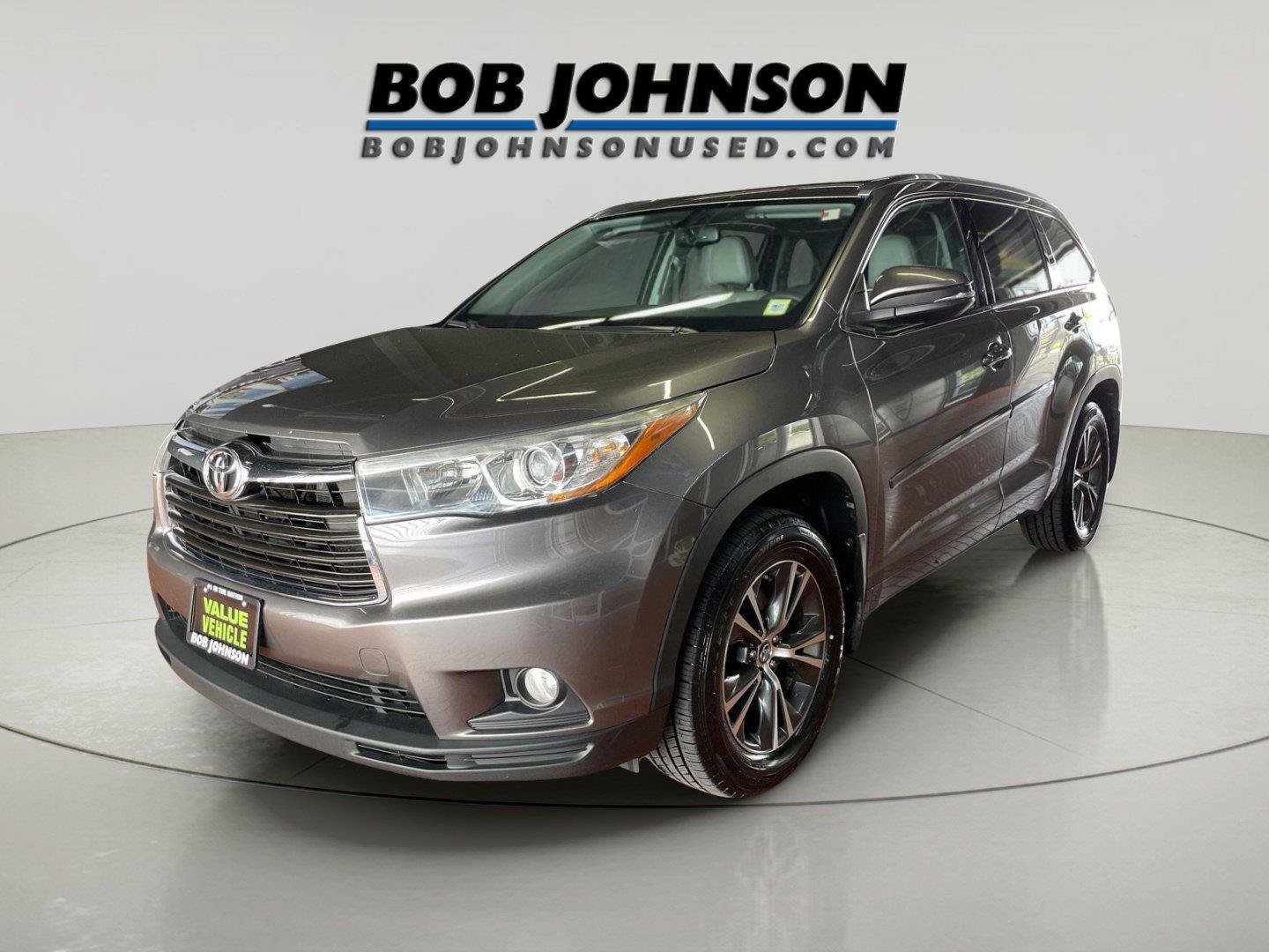 Used 2016 Toyota Highlander XLE AWD/4WD image 2
