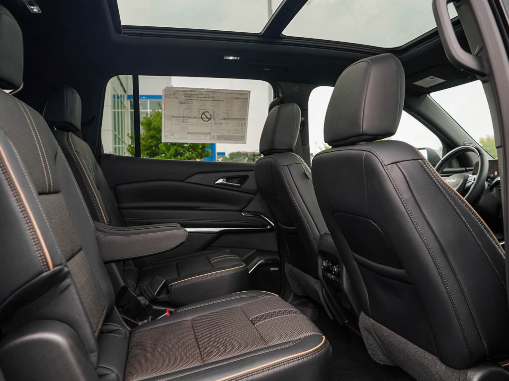 New 2026 Chevrolet Traverse High Country w/ LPO, Floor Liner Package image 14