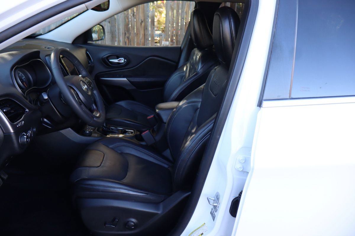 Used 2022 Jeep Cherokee Limited image 19