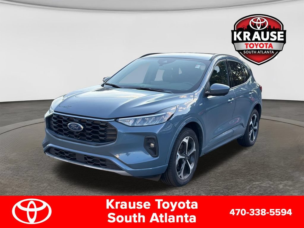 Used 2023 Ford Escape ST-Line Select w/ Tech Pack #2 AWD/4WD image 3