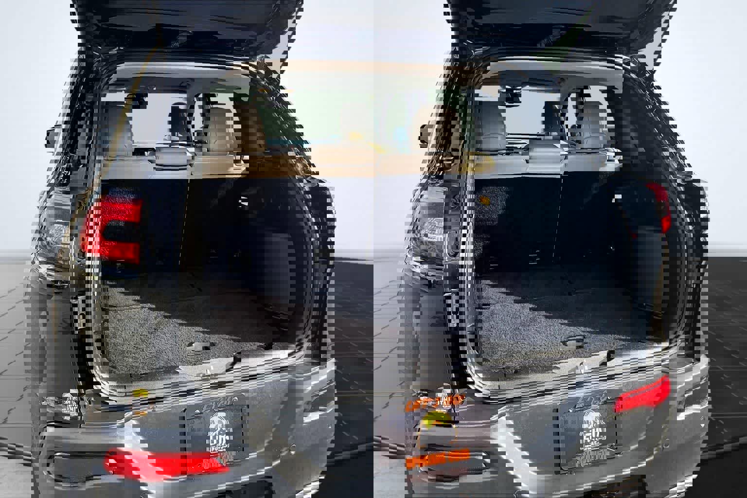 Used 2015 Jeep Cherokee Limited w/ Luxury Group image 19