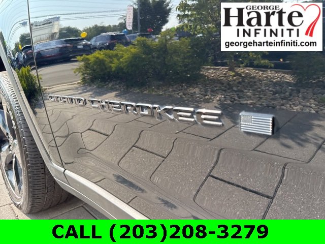 Used 2023 Jeep Grand Cherokee Altitude image 29