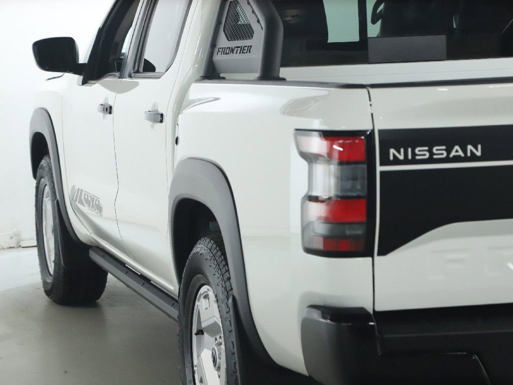 Certified 2024 Nissan Frontier SV w/ Hardbody Edition image 41