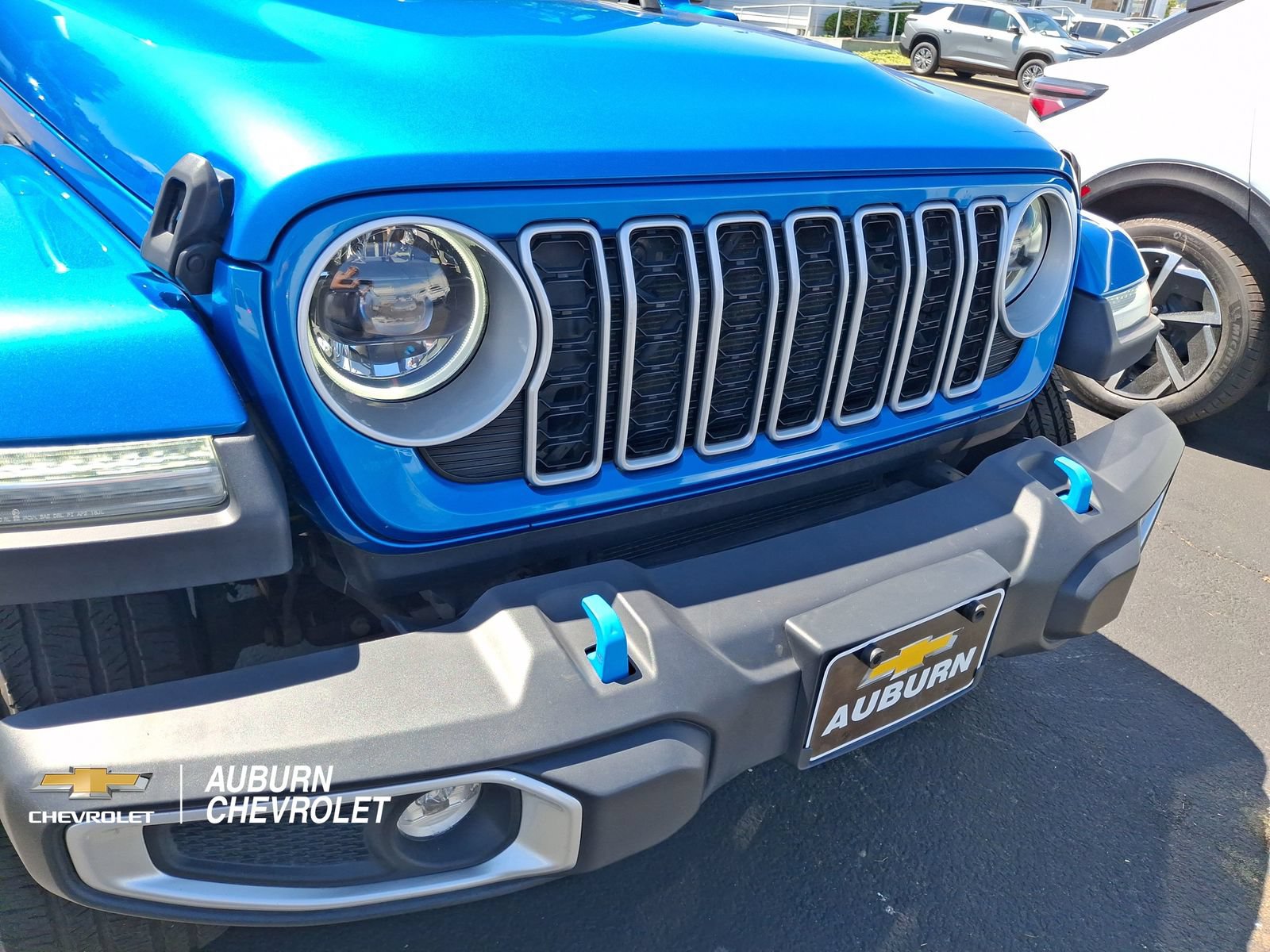 Used 2024 Jeep Wrangler Unlimited Sahara AWD/4WD image 21