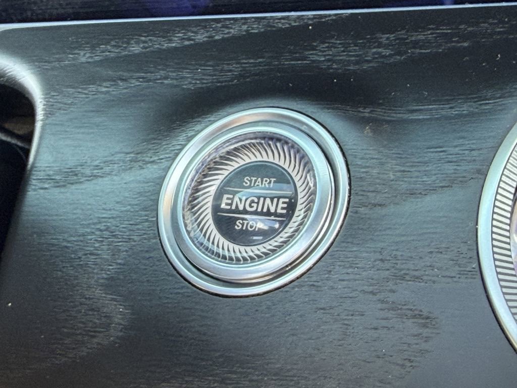 Used 2023 Mercedes-Benz E 450 Cabriolet image 29