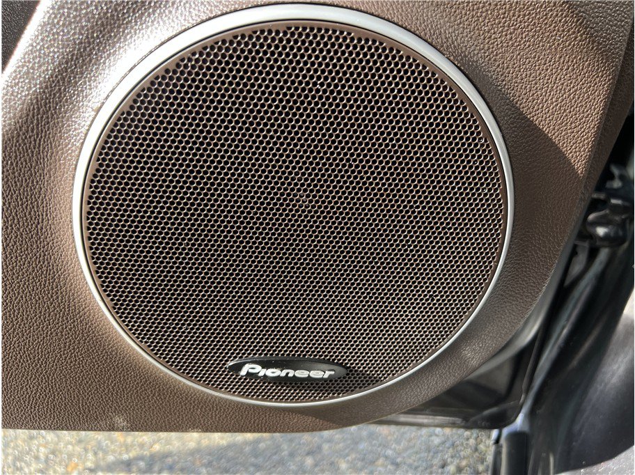 Used 2014 Chevrolet Cruze Diesel w/ Enhanced Safety Package FWD image 16