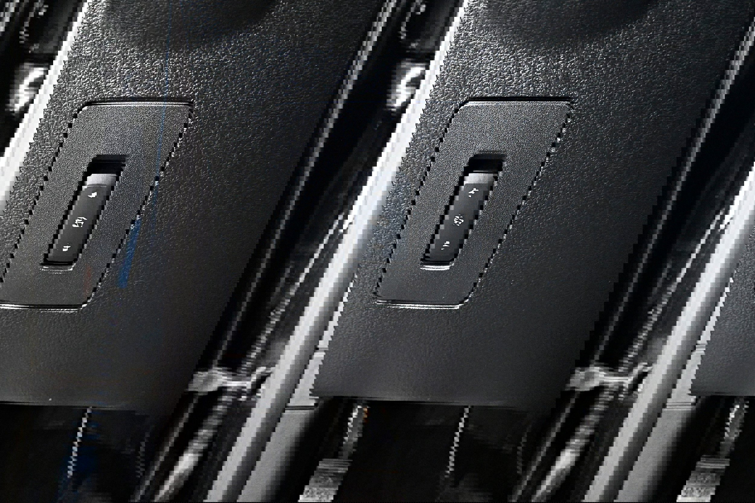 Used 2016 Ford F150 Lariat w/ Equipment Group 502A Luxury image 9