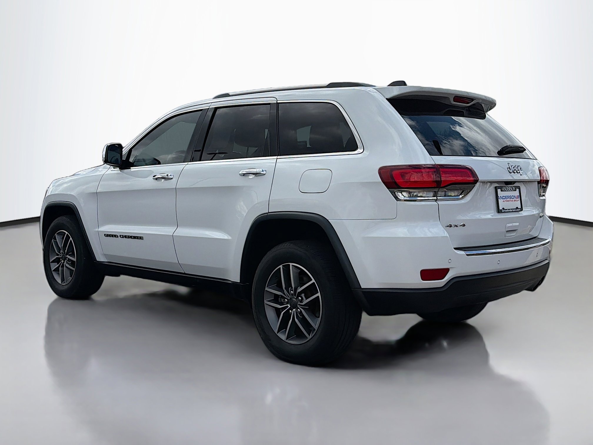 Used 2021 Jeep Grand Cherokee Limited AWD/4WD image 13