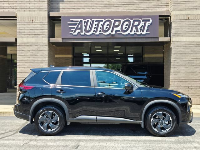 Used 2025 Nissan Rogue SV AWD/4WD image 4