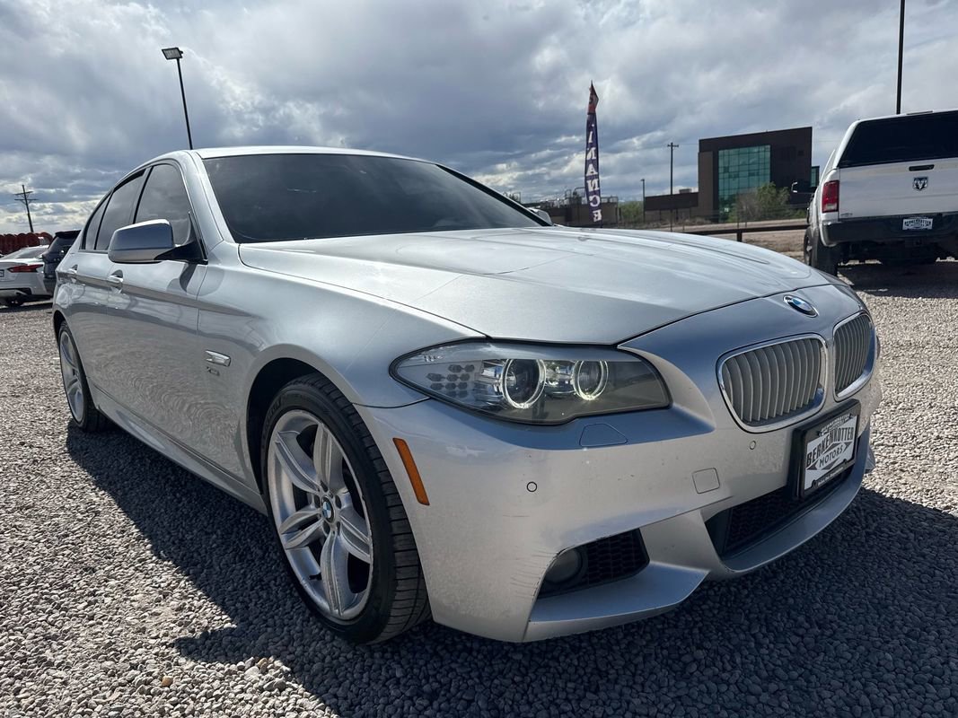 Used 2012 BMW 550i xDrive Sedan image 2