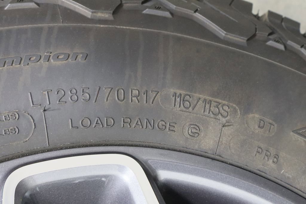 Used 2023 Ford Bronco Badlands image 36