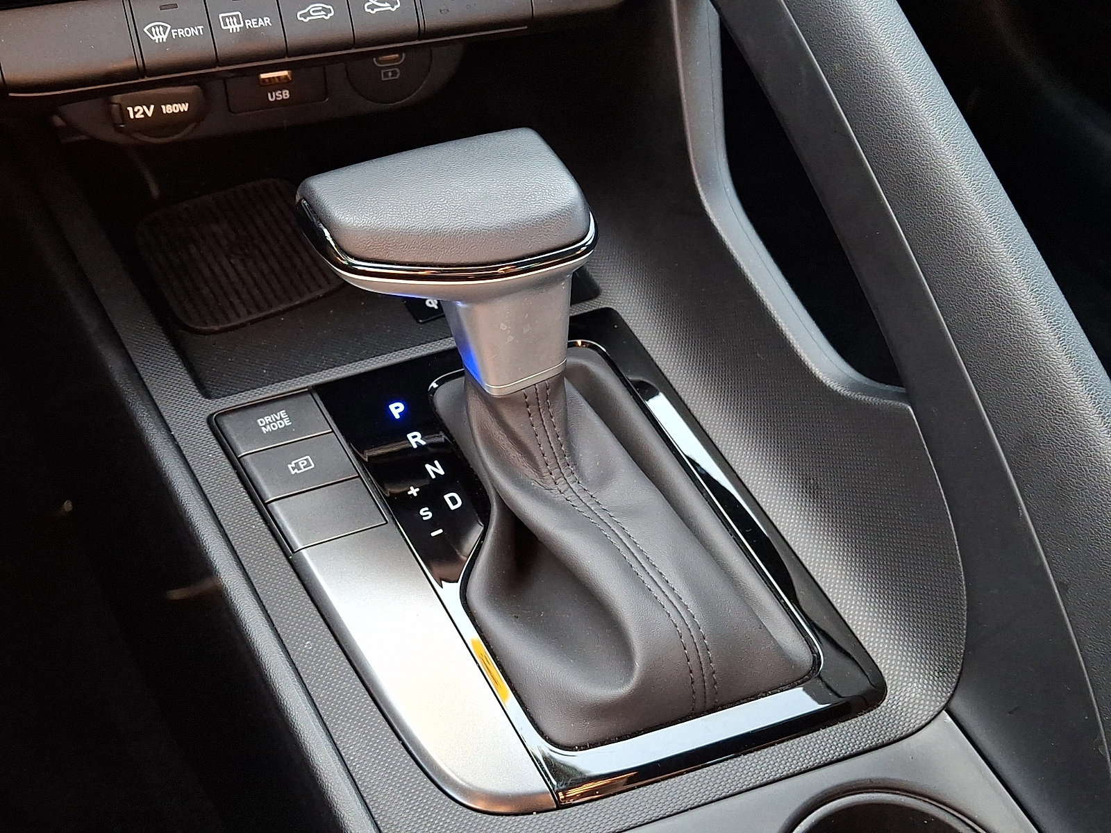 Certified 2025 Hyundai Elantra Sport FWD image 14