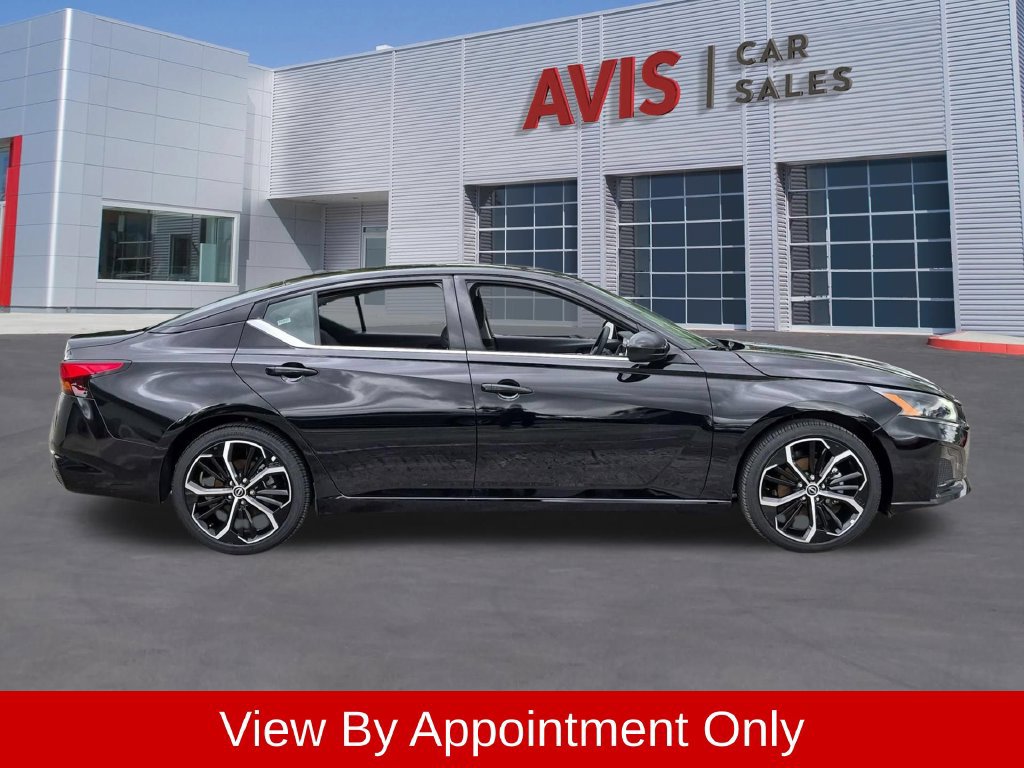Used 2025 Nissan Altima 2.5 SR FWD image 5