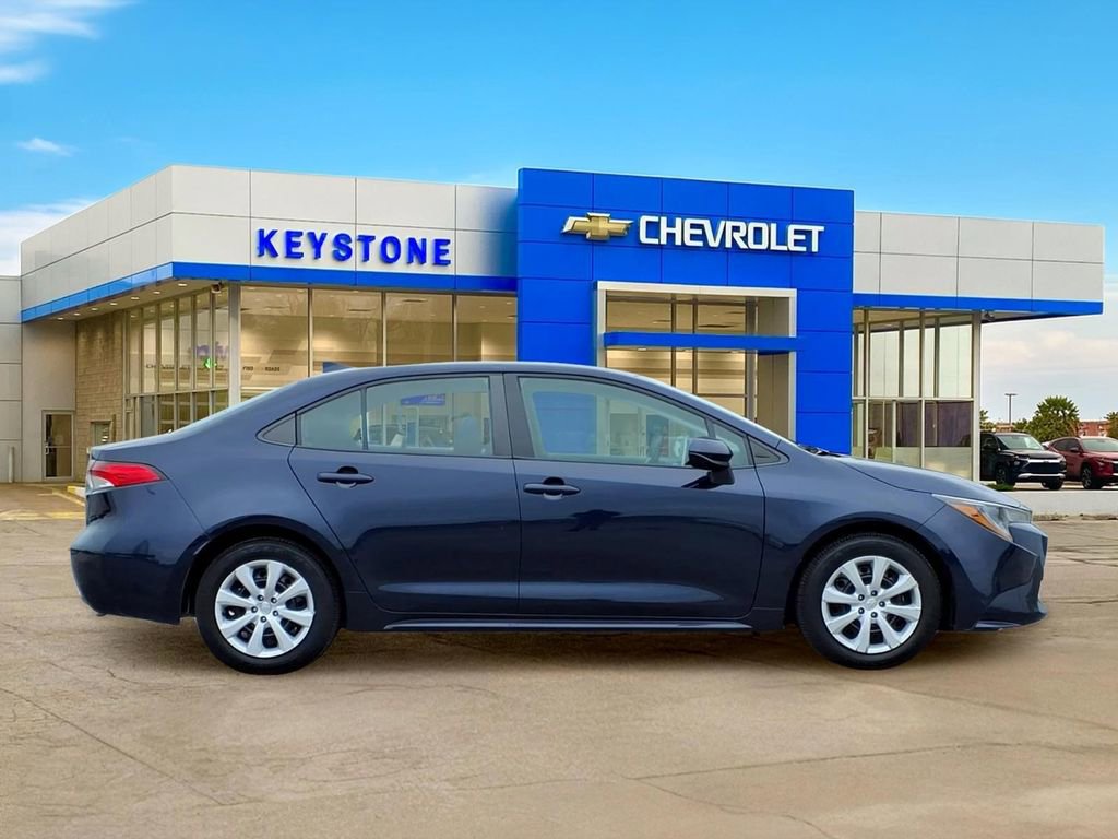 Used 2021 Toyota Corolla LE FWD image 8