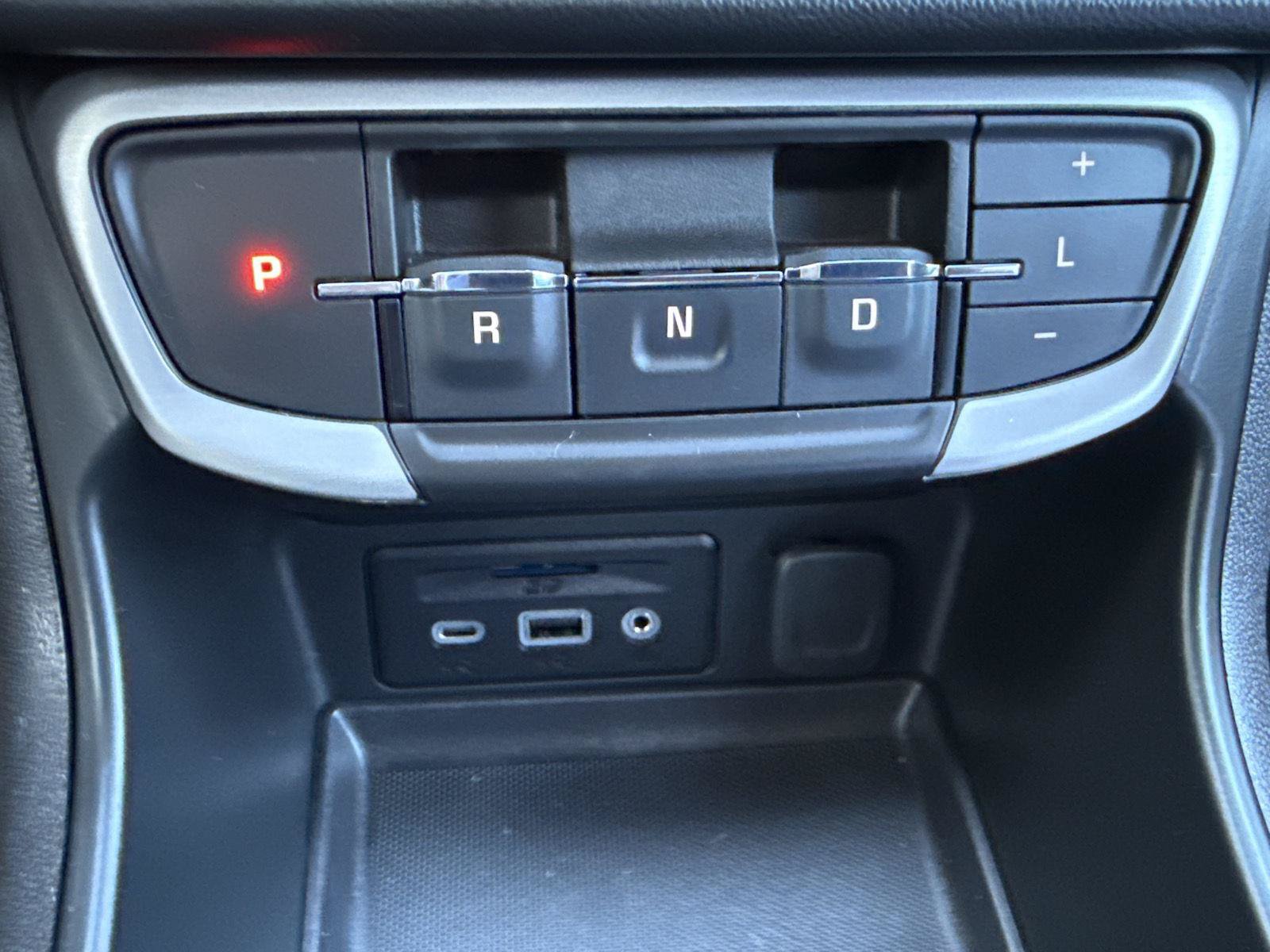 Used 2023 GMC Terrain SLT w/ Elevation Edition AWD/4WD image 22