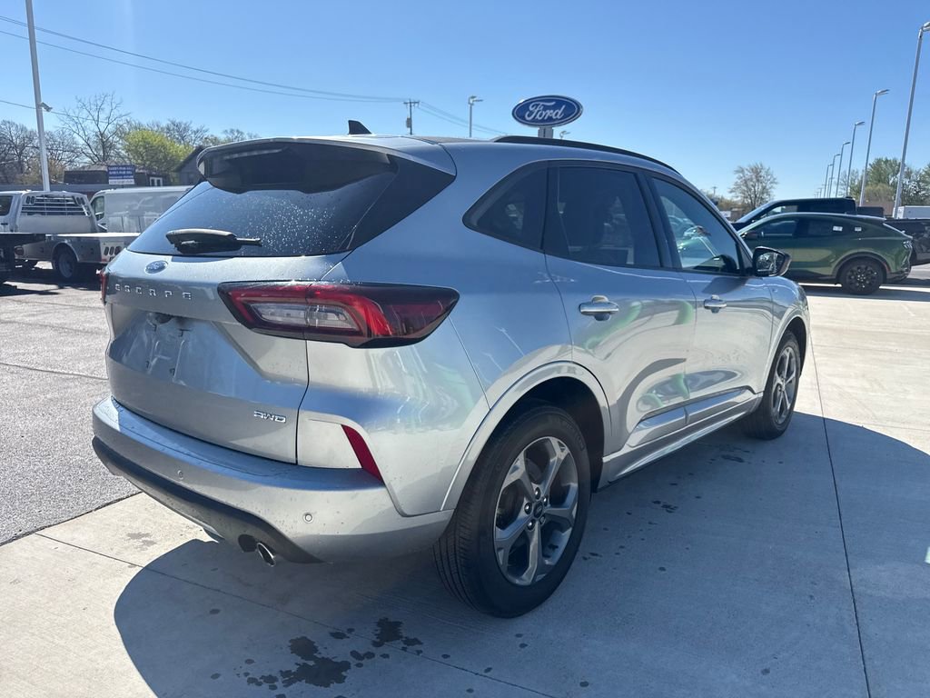 Used 2023 Ford Escape ST-Line w/ Tech Pack #1 image 7