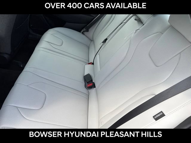 New 2026 Hyundai Elantra Limited FWD image 5