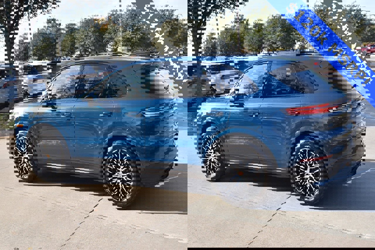 Used 2025 Porsche Cayenne image 11