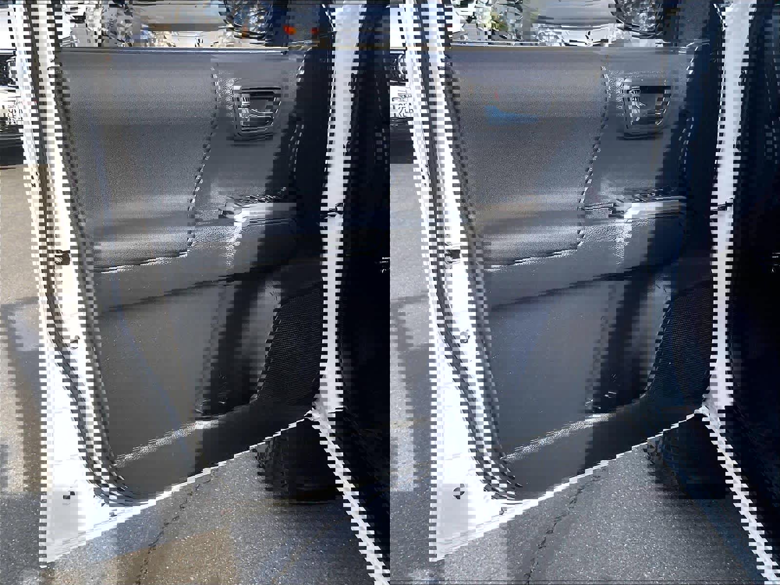 Used 2023 Toyota Tacoma TRD Sport w/ Black Out Package (TMS) image 23