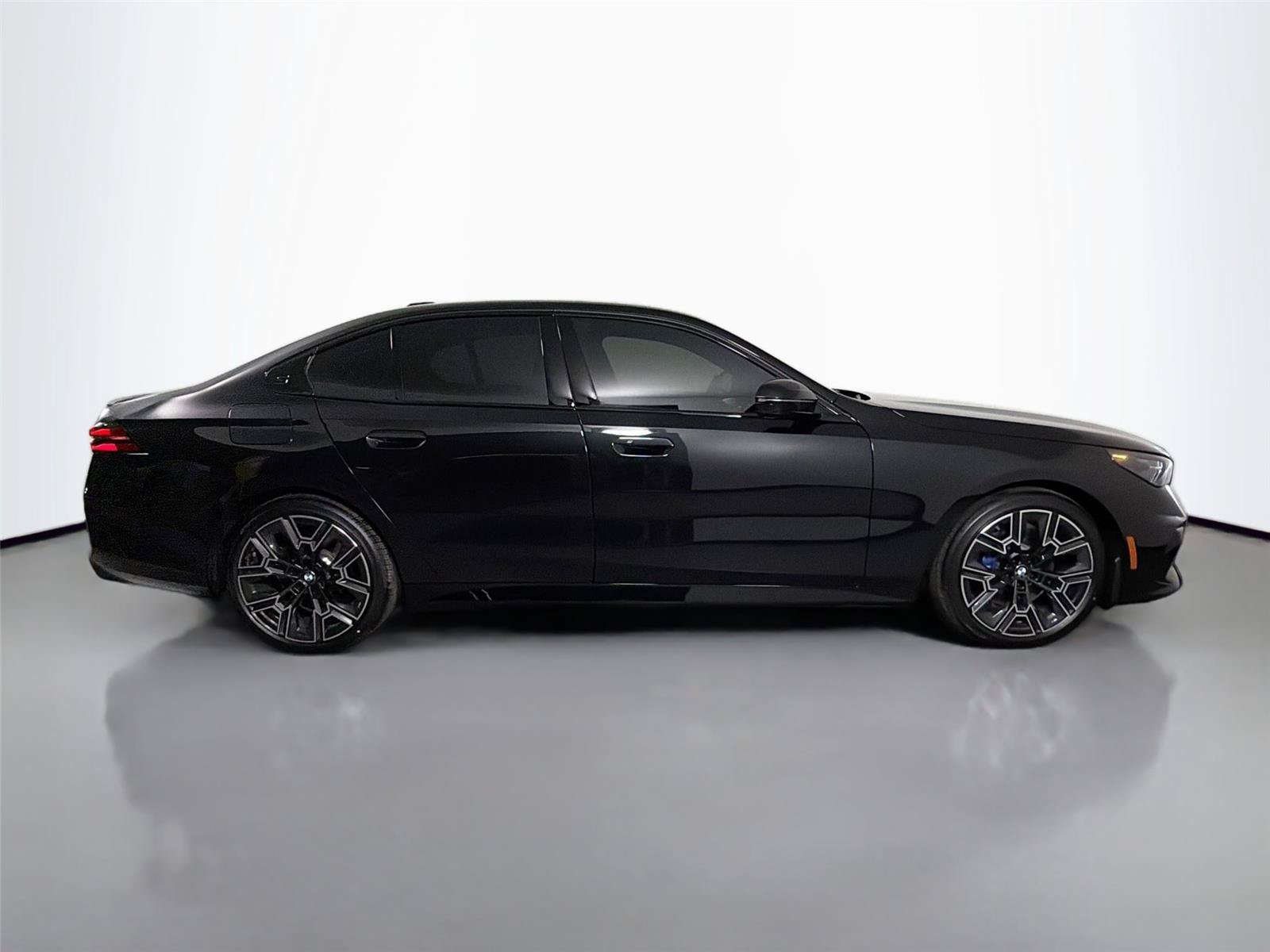 New 2026 BMW 530i w/ M Sport Package RWD image 8