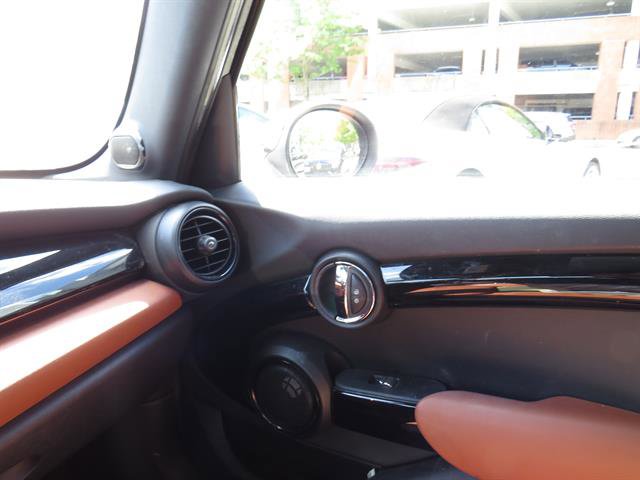 Used 2019 MINI Cooper S FWD image 16