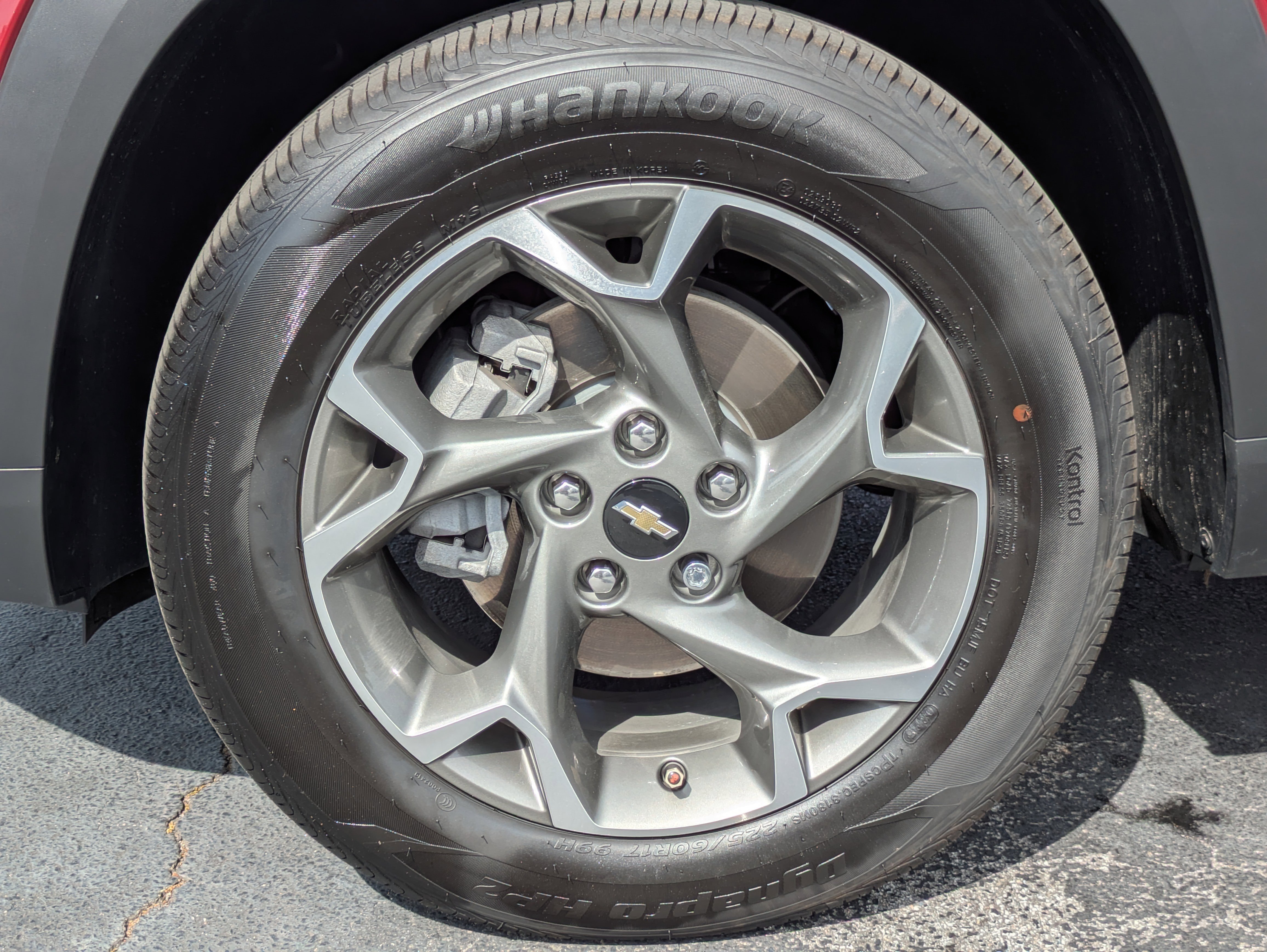 Used 2025 Chevrolet Trax LT w/ Driver Confidence Package image 29