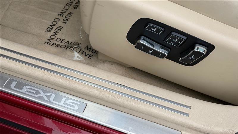 Used 2013 Lexus LS 460 AWD w/ Comfort Pkg image 23