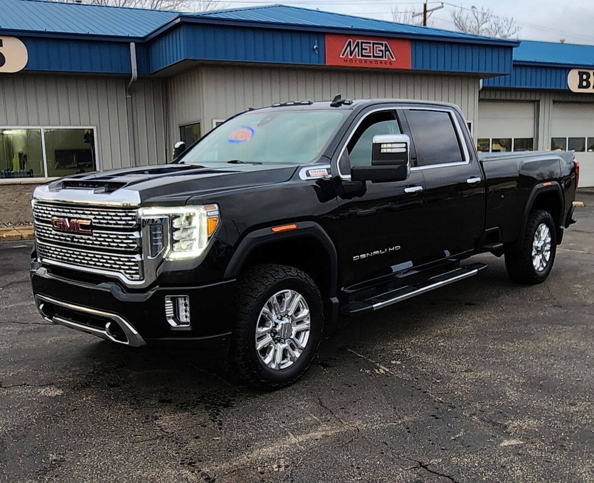 Used 2022 GMC Sierra 2500 Denali AWD/4WD image 2