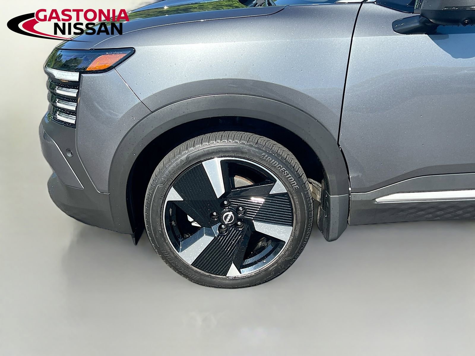 Used 2025 Nissan Kicks SR image 38