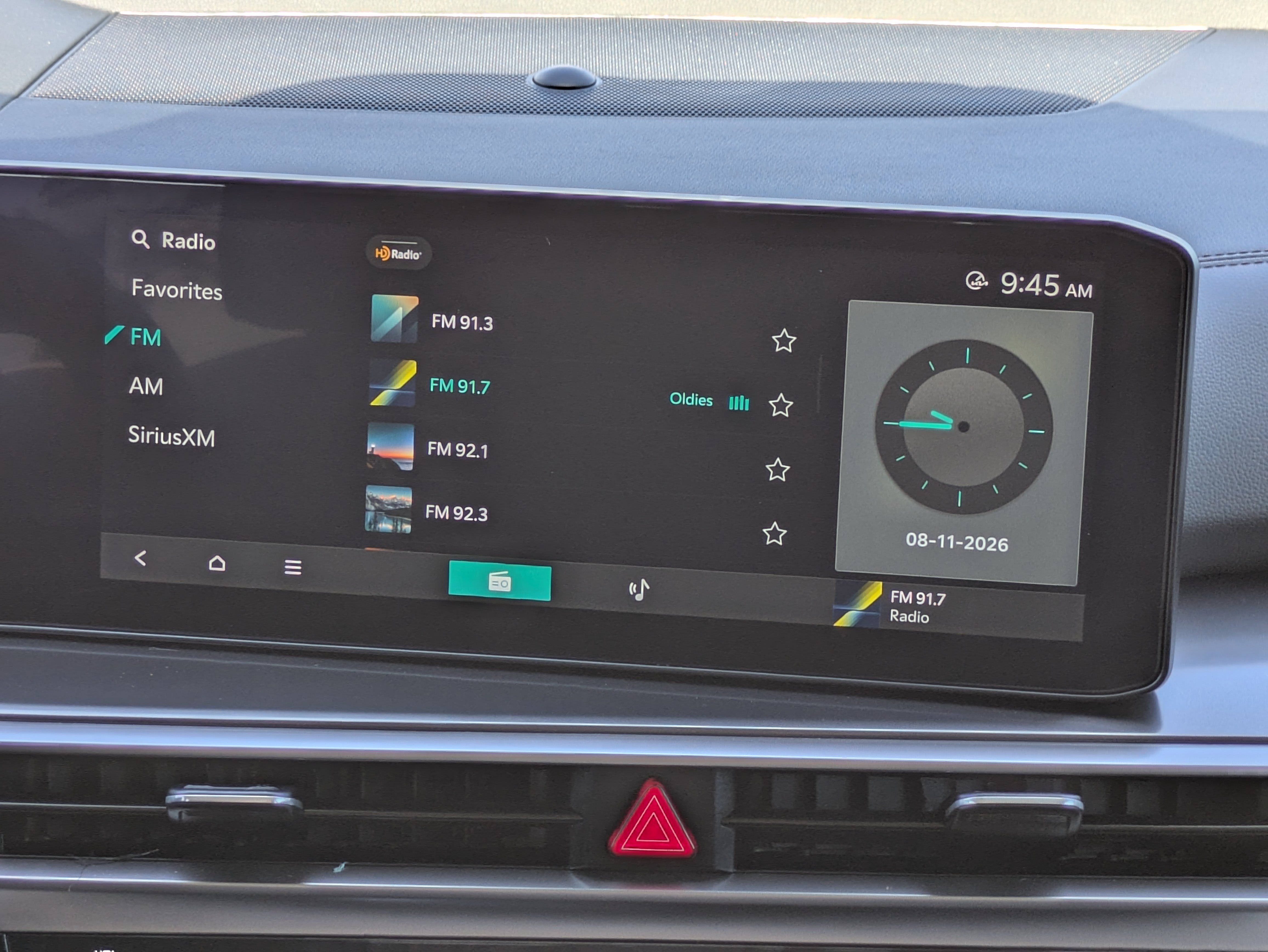 Certified 2025 Kia Sorento LX FWD image 18