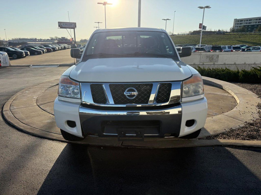 Used 2011 Nissan Titan SV image 12