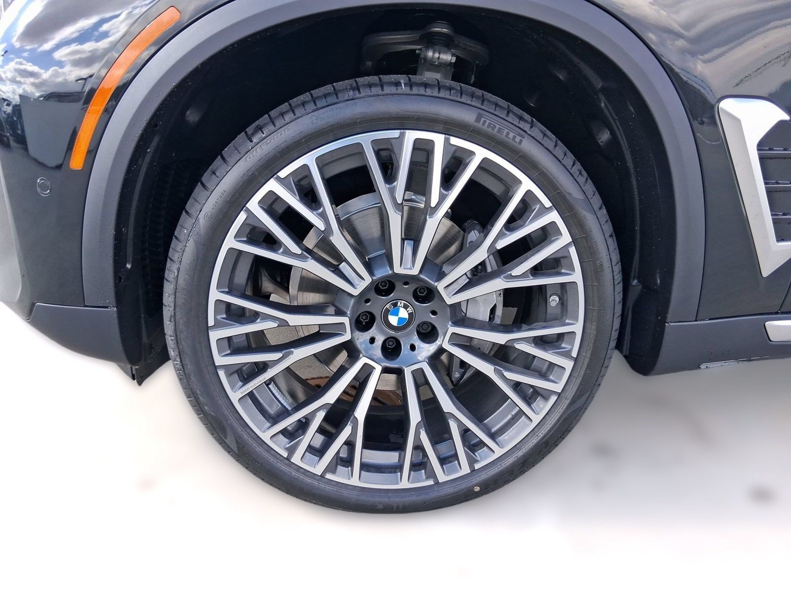 Used 2026 BMW X5 xDrive40i w/ Executive Package AWD/4WD image 12